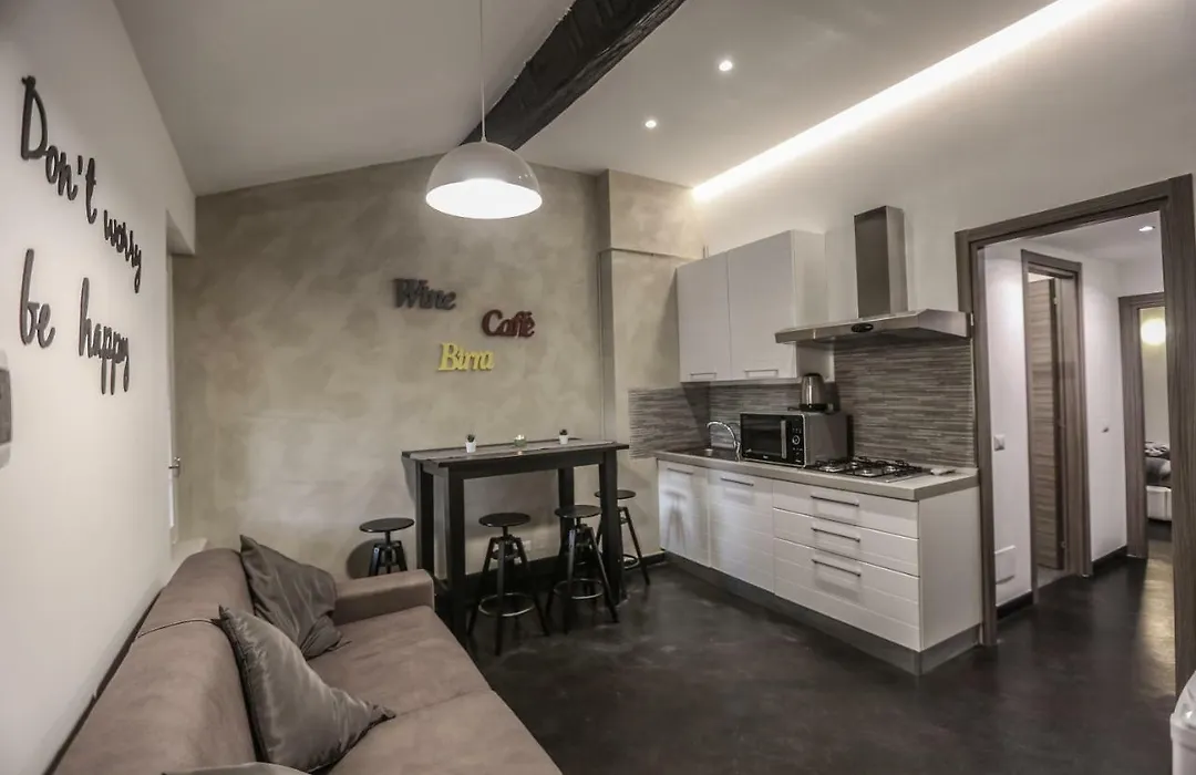 Stylish Apartment Near Duomo-1